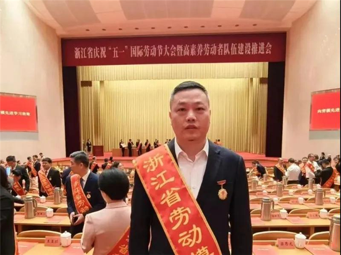 唐永新1_副本.jpg